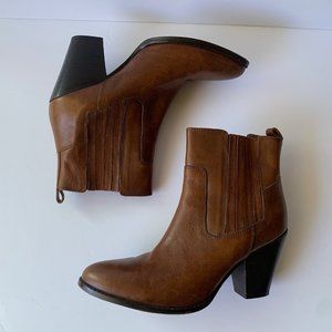 Massimo Dutti cognac ankle boot